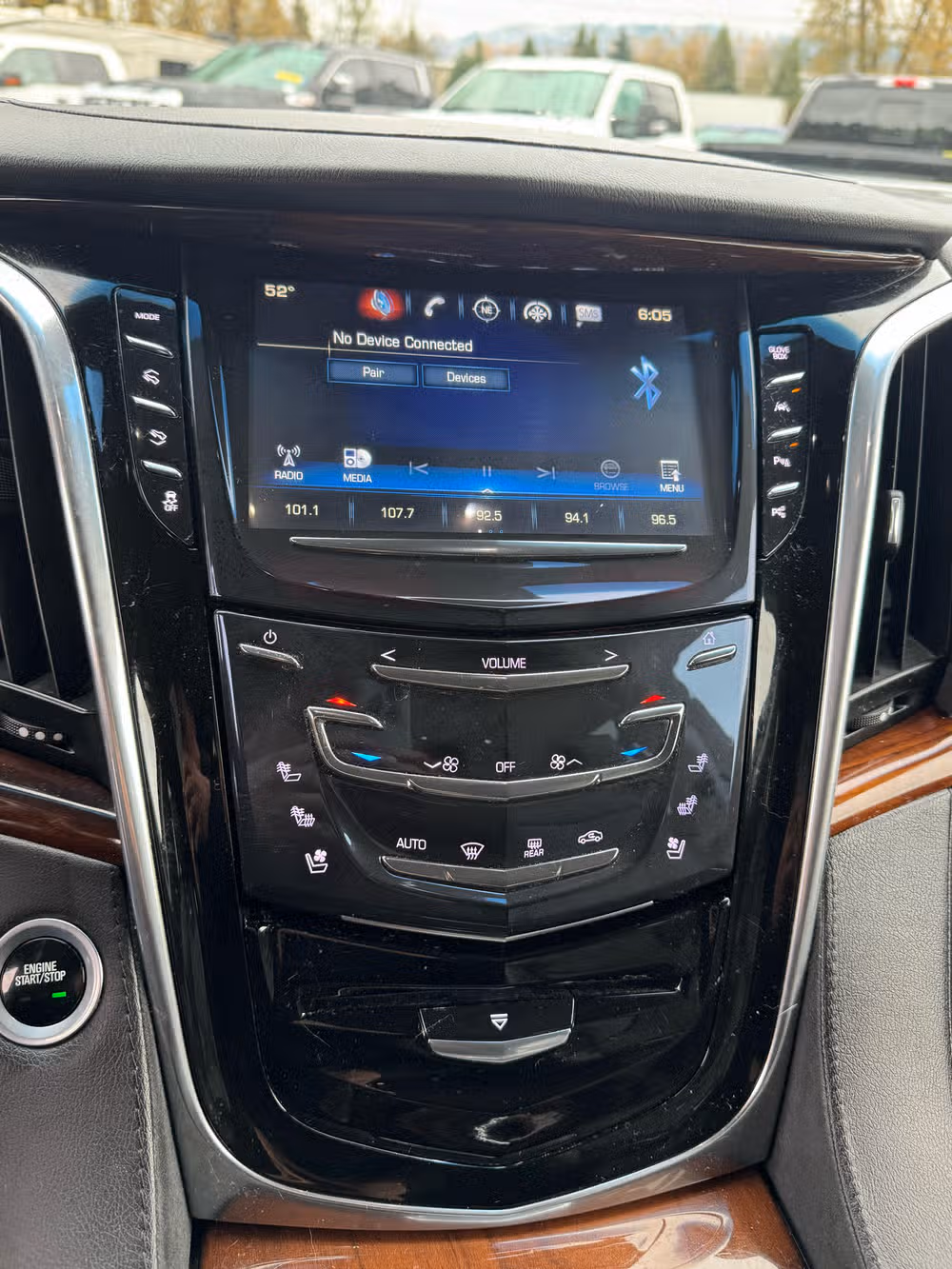 2018 Cadillac Escalade Premium Luxury Image 14