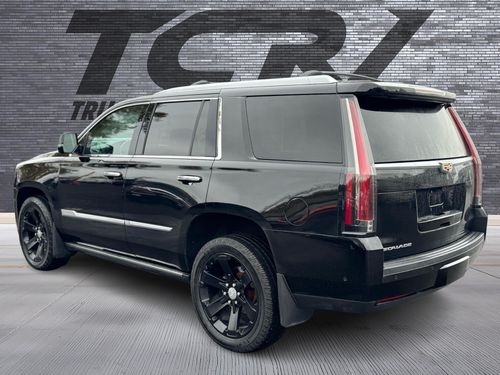 2018 Cadillac Escalade Premium Luxury Lower Image 1