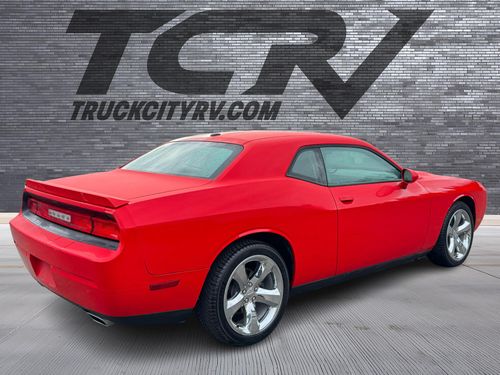 2014 Dodge Challenger Lower Image 1