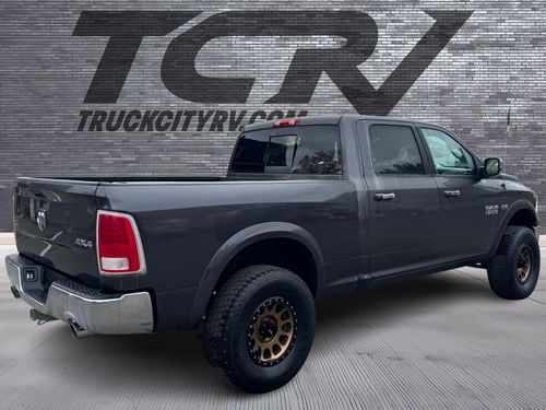 2014 Ram 1500 Laramie Lower Image 1