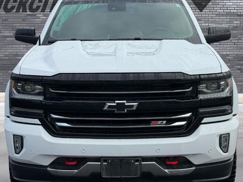 2018 Chevrolet Silverado 1500 LTZ Z71 Lower Image 3