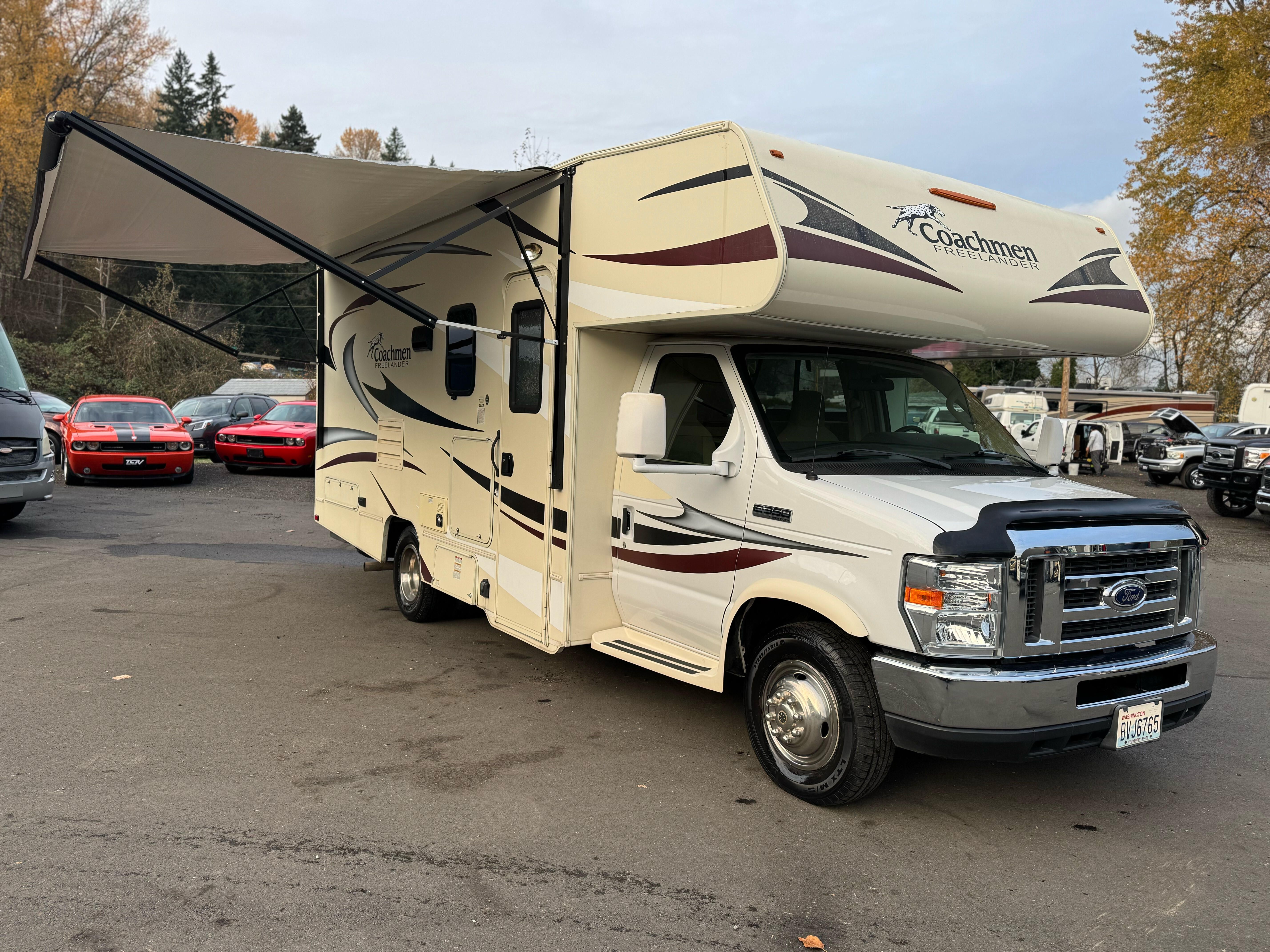 2016 Ford E-Series Cutaway Base's photo