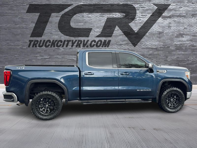 2019 GMC Sierra 1500 SLE Upper Image 2