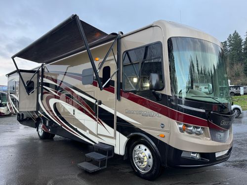 10864 - 2018 Forest River Georgetown