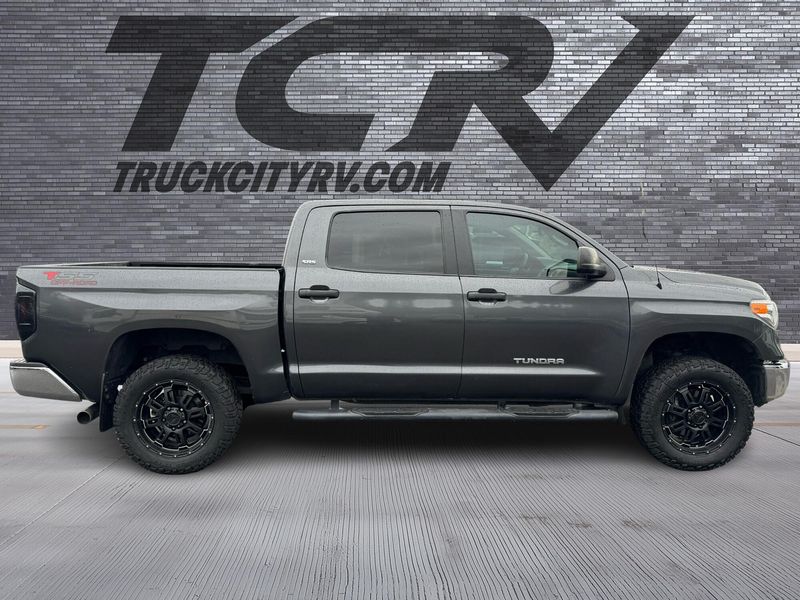 2014 Toyota Tundra SR5 Upper Image 2