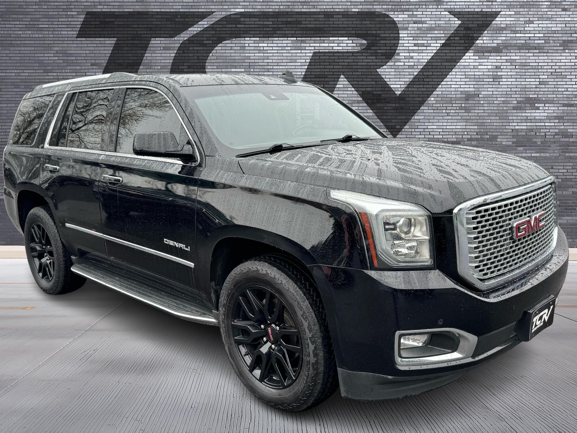 2016 GMC Yukon Denali's photo