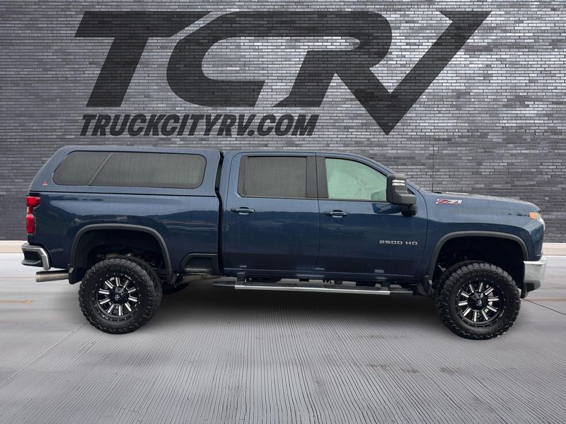 2020 Chevrolet Silverado 2500HD LT Crew Cab Duramax Lifted Upper Image 2