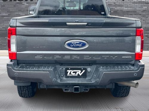 2019 Ford F-350 Super Duty Lariat Lower Image 2