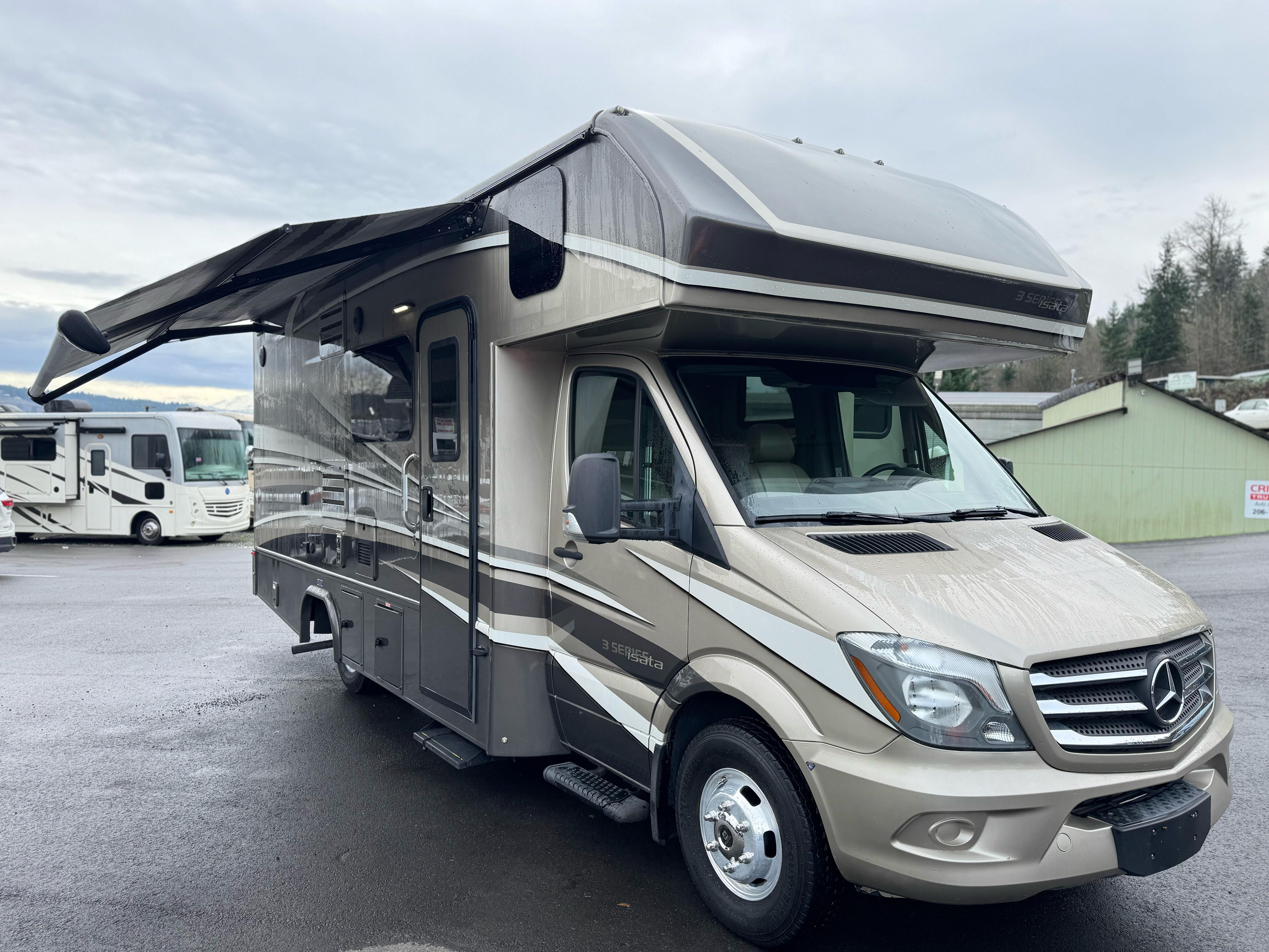 2017 Mercedes-Benz Sprinter Cab Chassis Base's photo