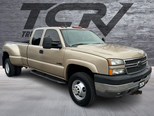 2005 Chevrolet Silverado 3500 LS