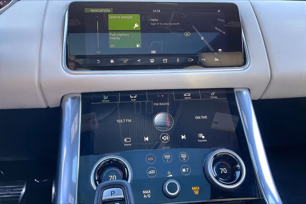 2019 Land Rover Range Rover Sport HSE Dynamic Image 30