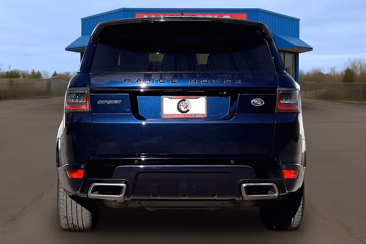 2019 Land Rover Range Rover Sport HSE Dynamic Image 4