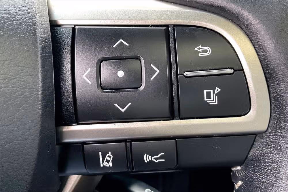 2019 Lexus RX 350L Base Image 17