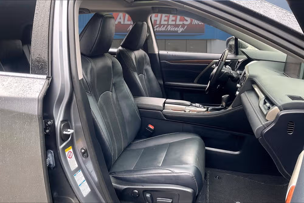 2019 Lexus RX 350L Base Image 7
