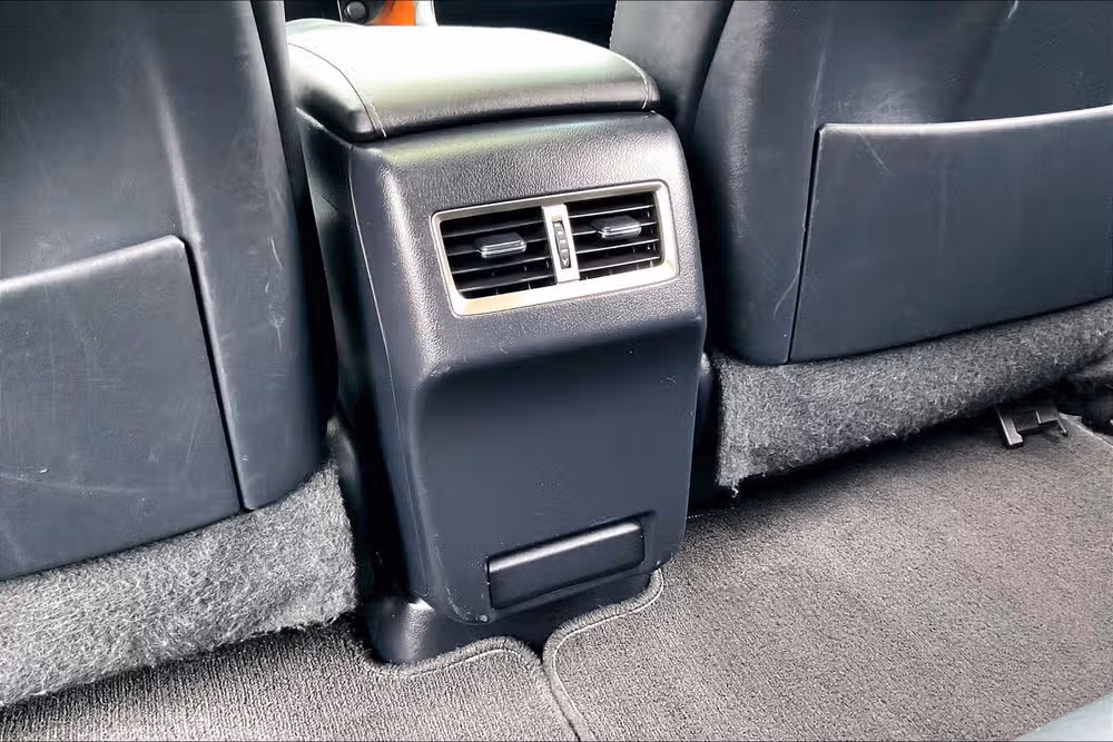 2019 Lexus RX 350L Base Image 32