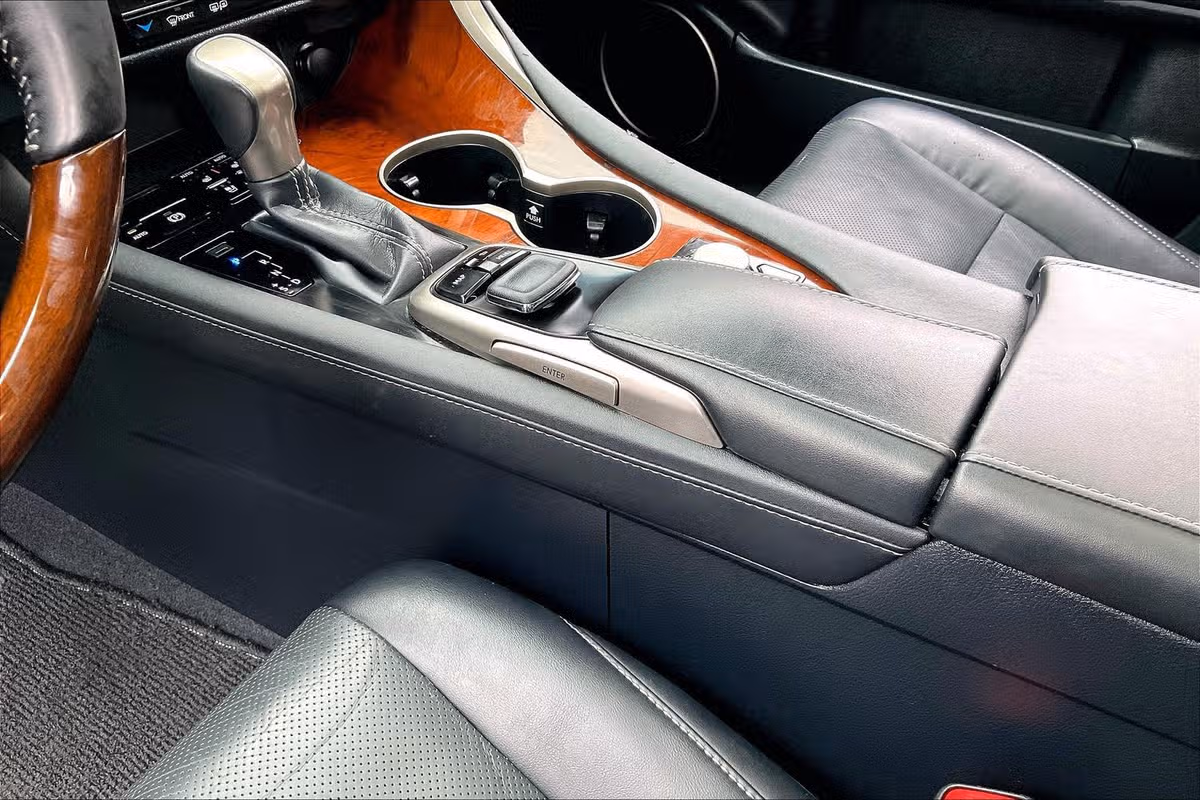 2019 Lexus RX 350L Base Image 13