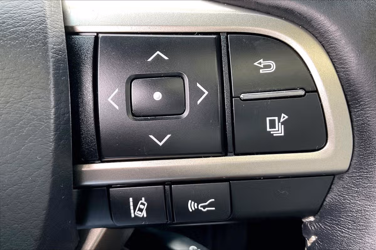 2019 Lexus RX 350L Base Image 17