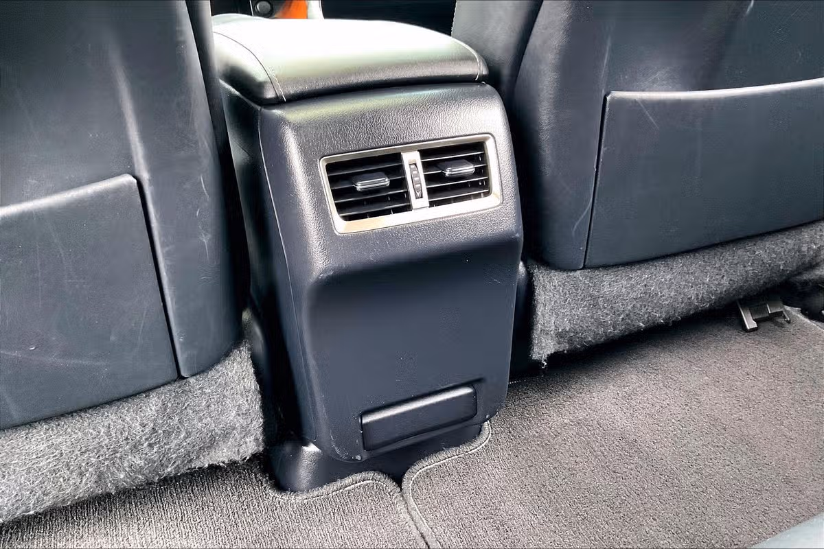 2019 Lexus RX 350L Base Image 32