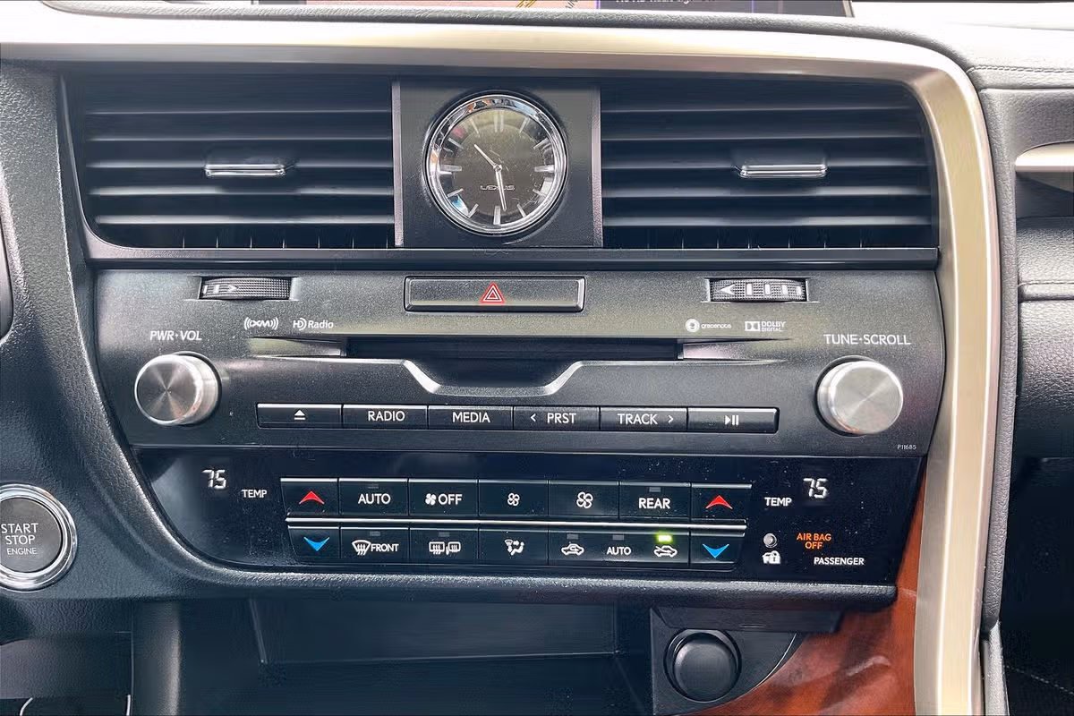 2019 Lexus RX 350L Base Image 30