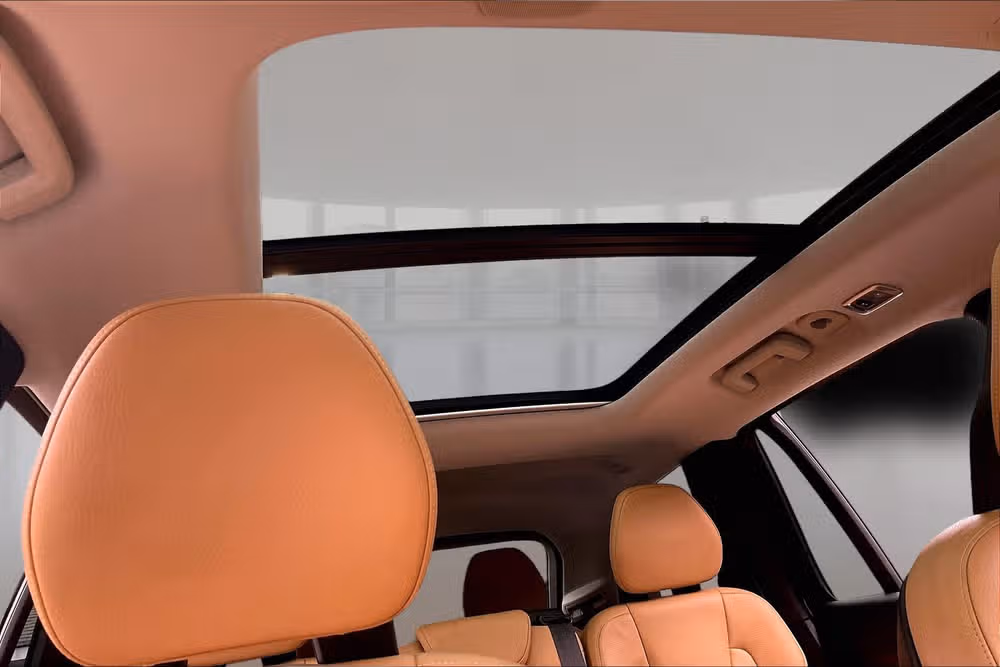 2016 Volvo XC90 T8 eAWD Momentum Image 20