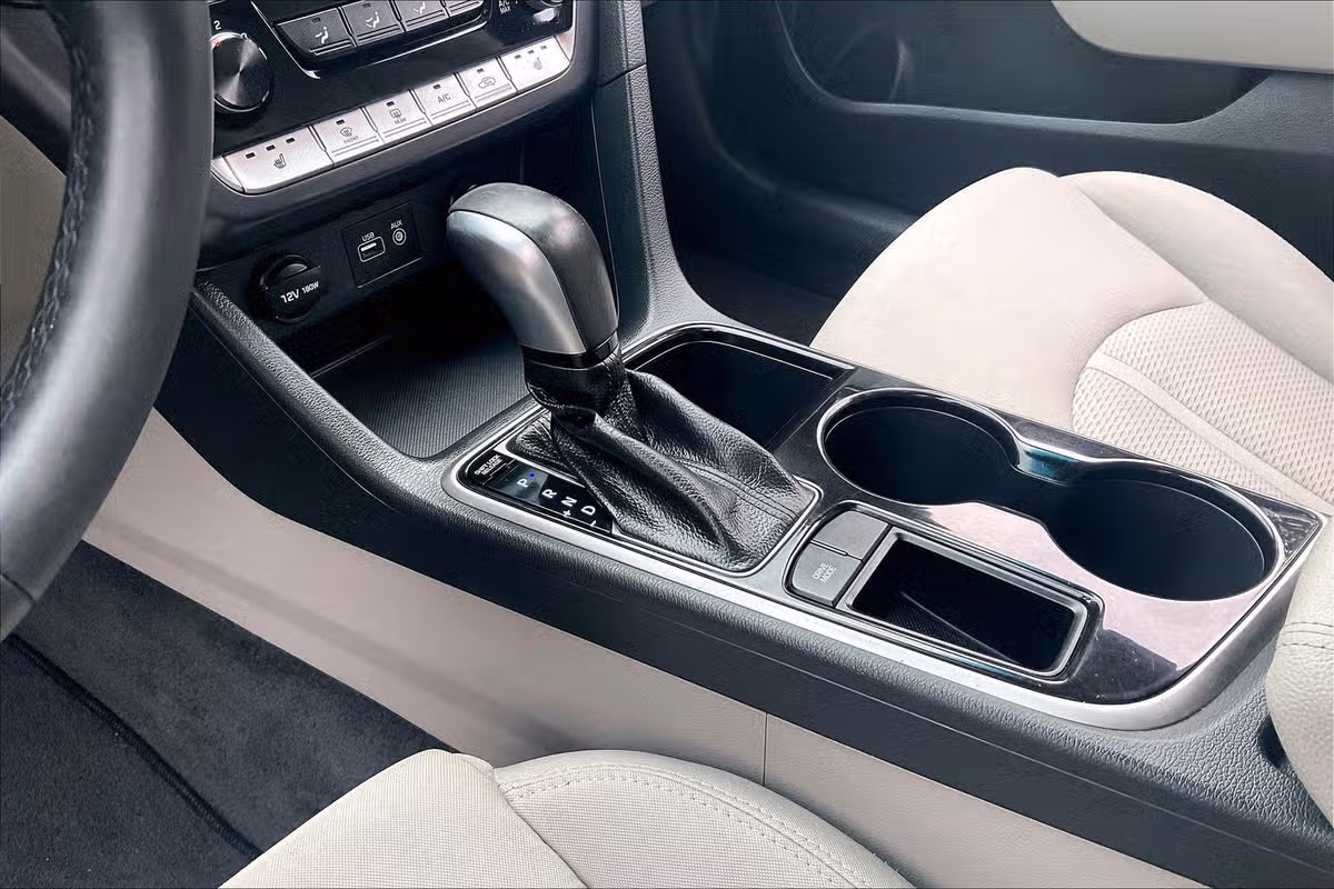 2018 Hyundai SONATA SEL Image 13