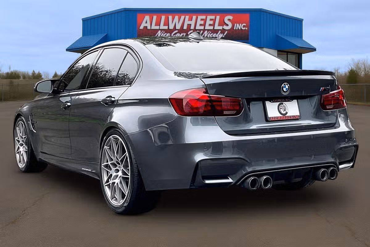 2017 BMW M3 COMPETITION 2 Image 2