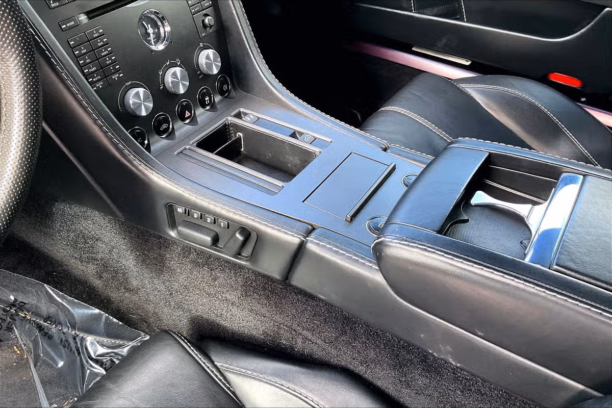 2008 Aston Martin V8 Vantage Roadster Image 12