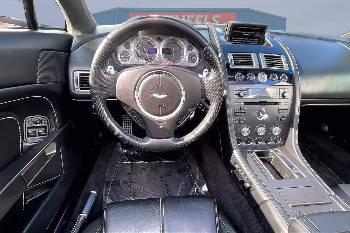 2008 Aston Martin V8 Vantage Roadster Image 5