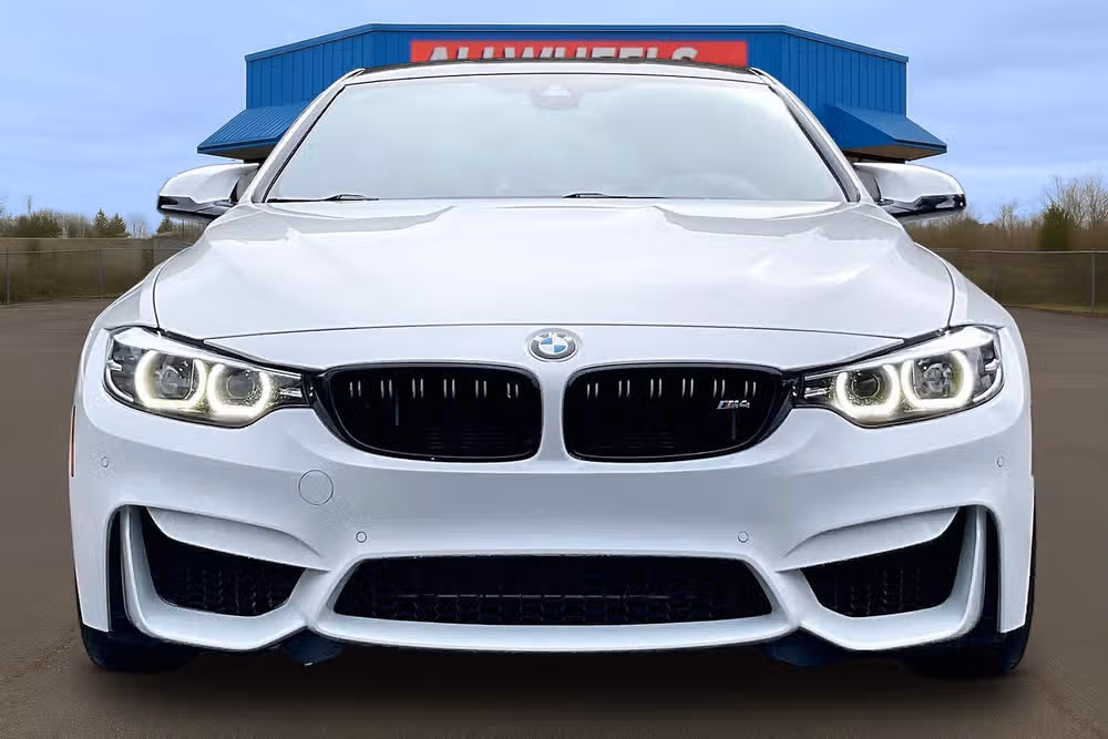2019 BMW M4 Competition Image 3