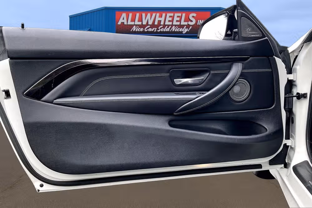 2019 BMW M4 Competition Image 21