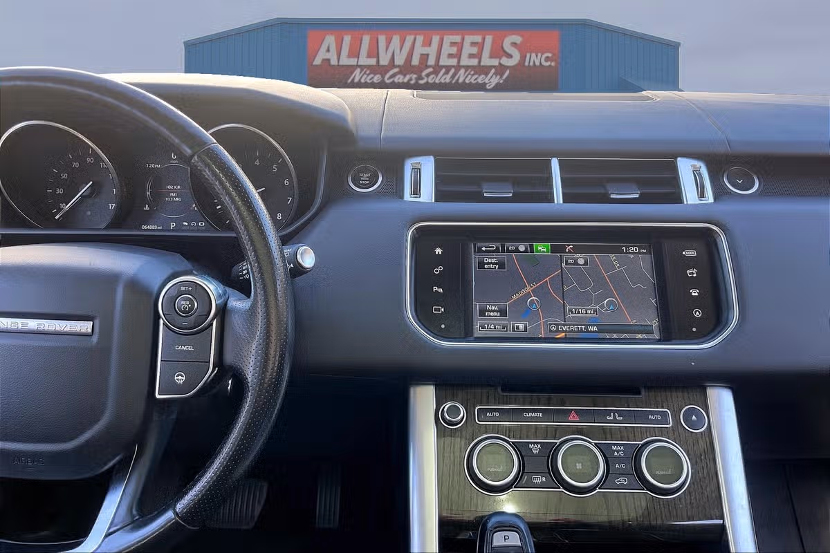 2016 Land Rover Range Rover Sport HSE Image 6