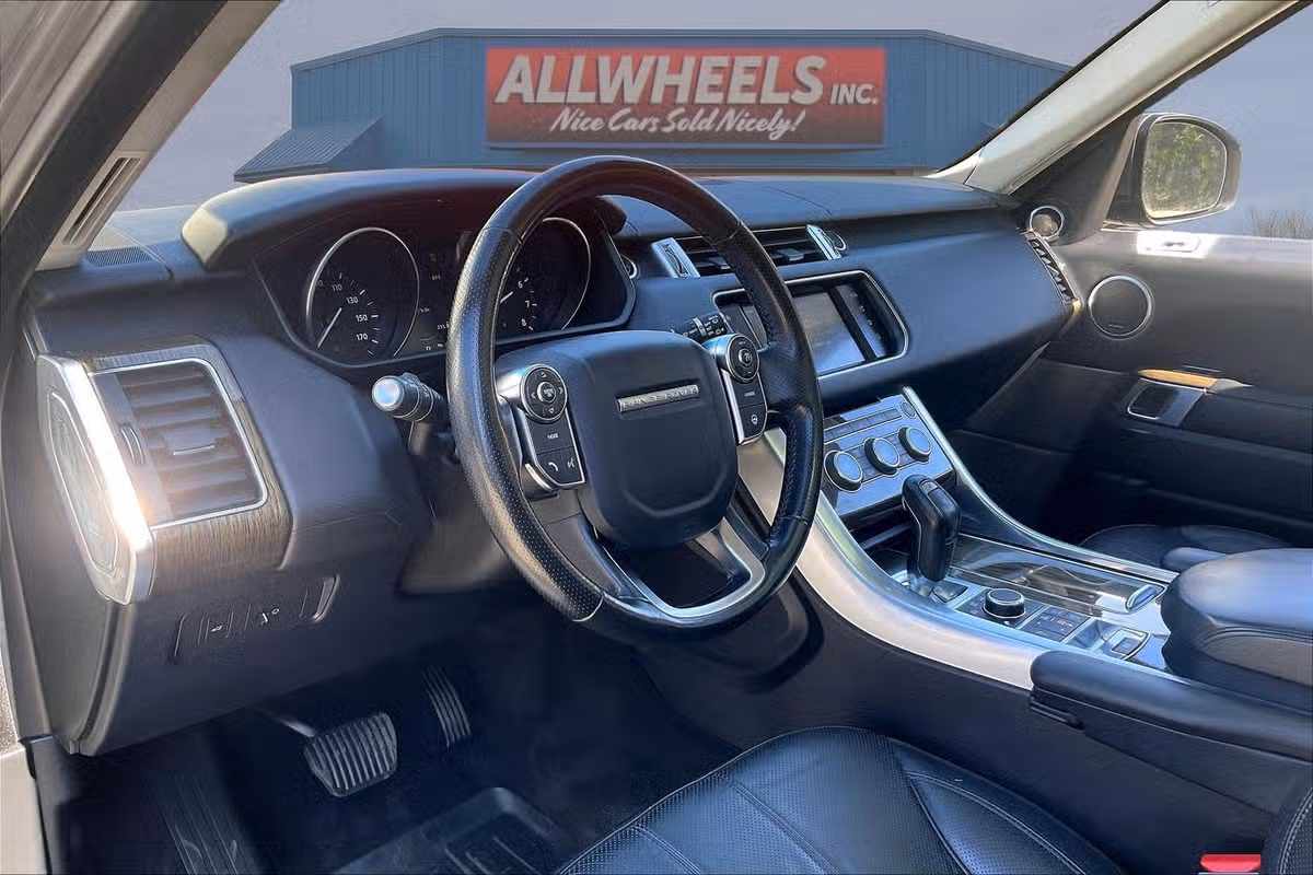 2016 Land Rover Range Rover Sport HSE Image 12