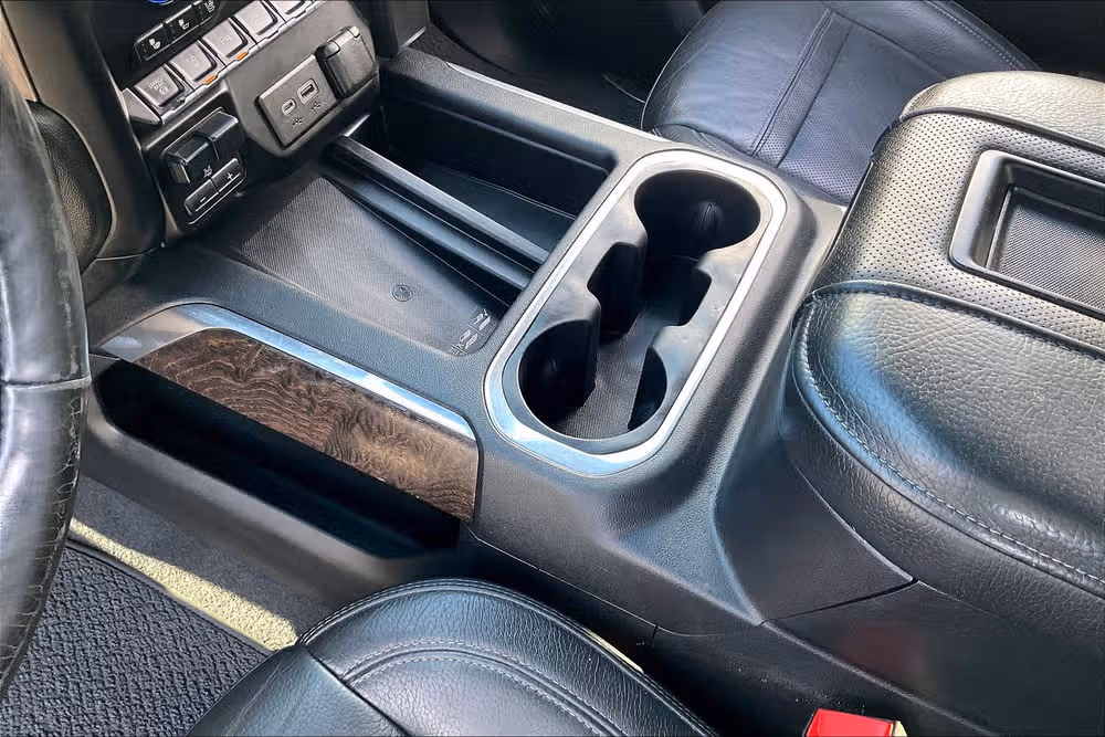 2020 GMC Sierra 2500HD Denali Image 13