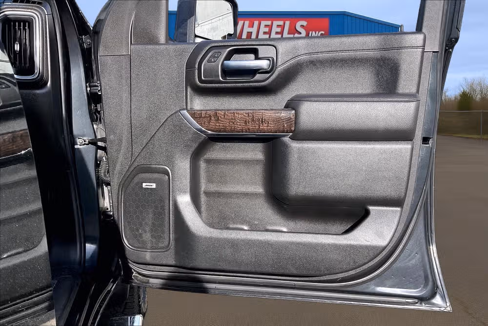 2020 GMC Sierra 2500HD Denali Image 31