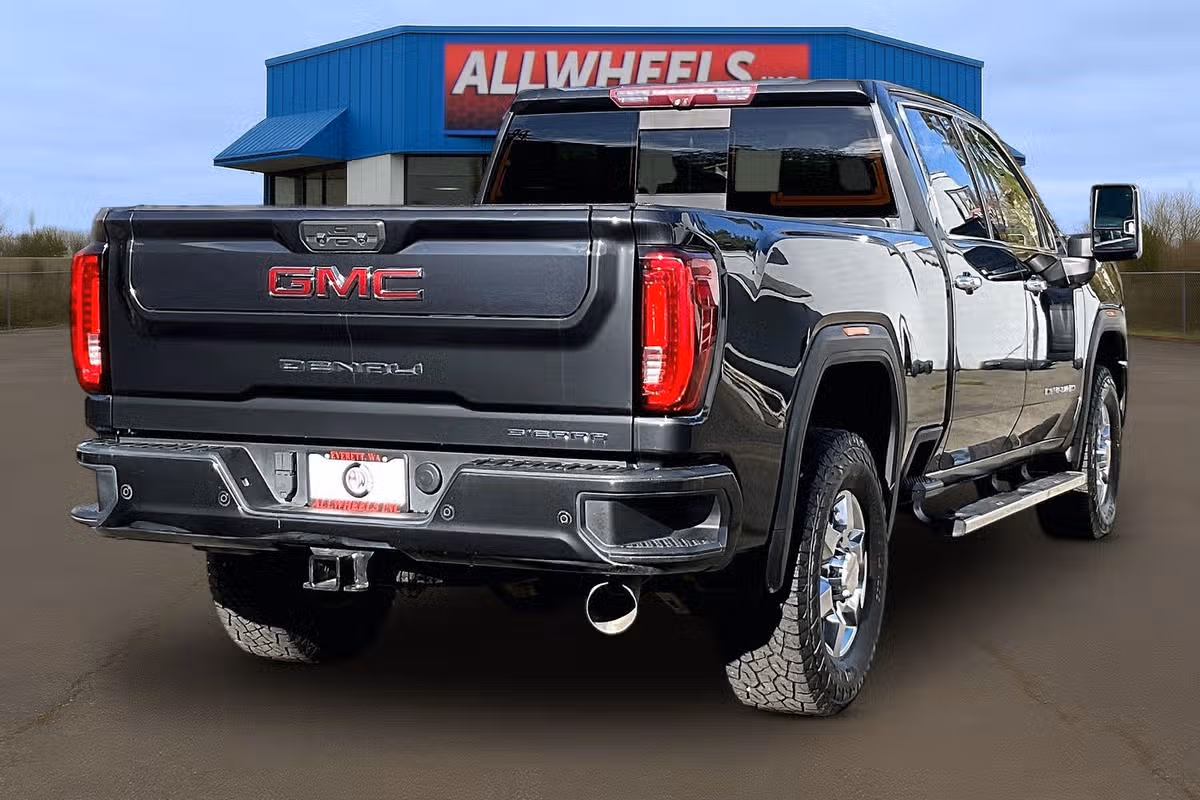 2020 GMC Sierra 2500HD Denali Image 11