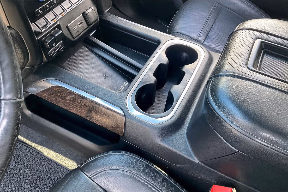 2020 GMC Sierra 2500HD Denali Image 13