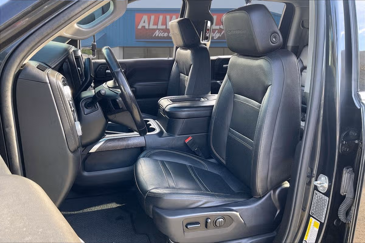 2020 GMC Sierra 2500HD Denali Image 34