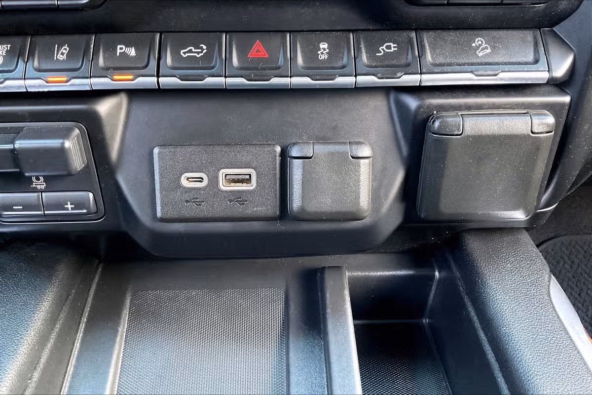 2020 GMC Sierra 2500HD Denali Image 48