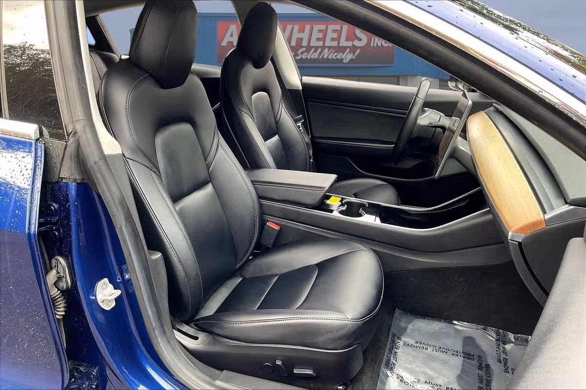2019 TESLA MODEL 3 LONG RANGE Image 7