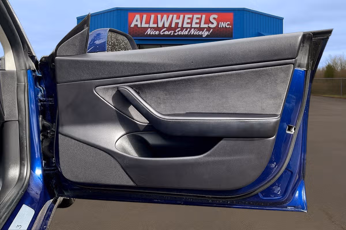 2019 TESLA MODEL 3 LONG RANGE Image 21