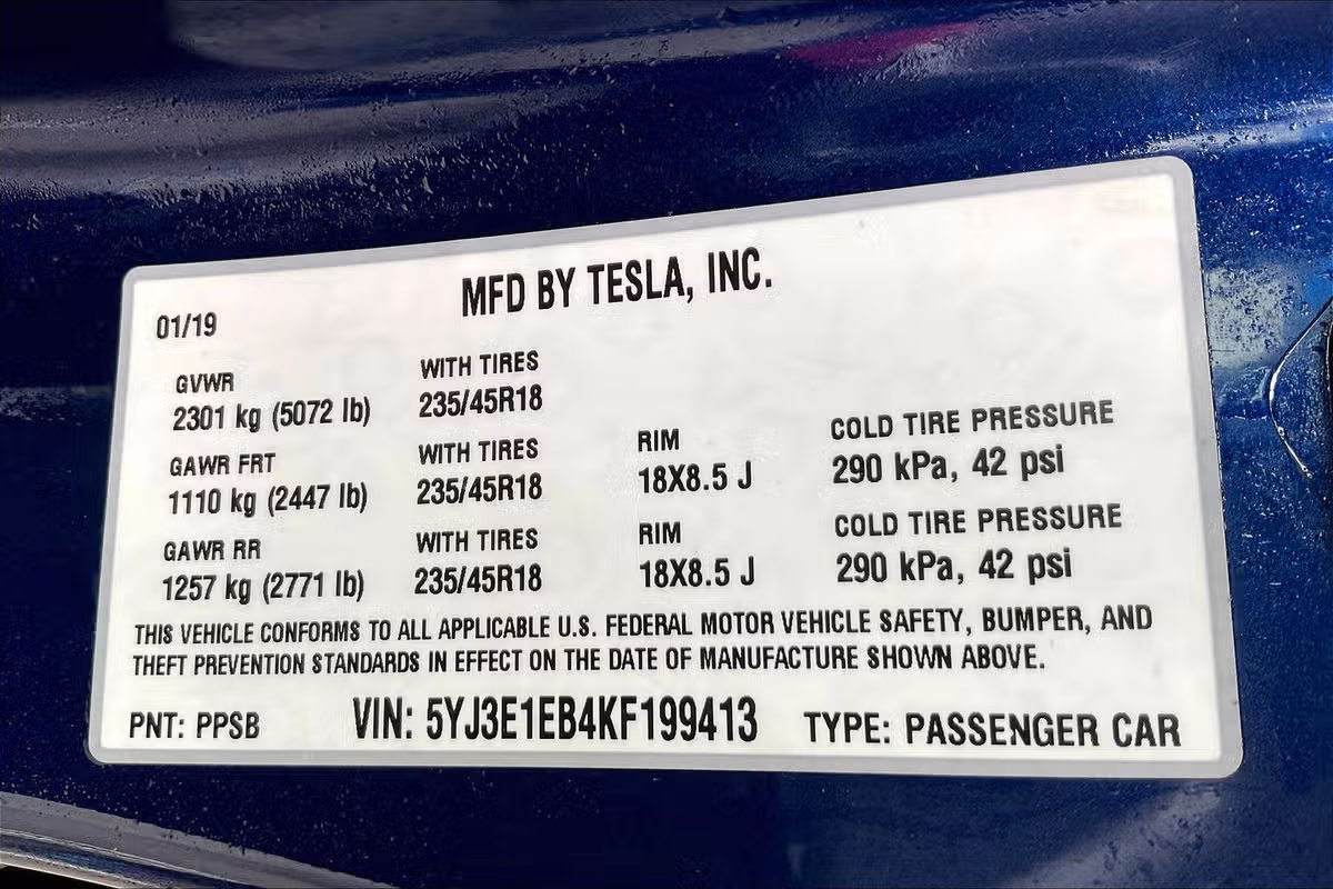 2019 TESLA MODEL 3 LONG RANGE Image 31