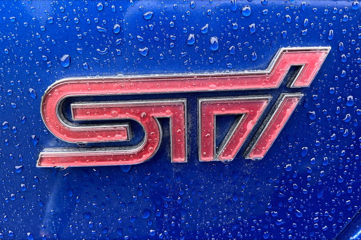 2016 Subaru WRX STI Limited Image 8