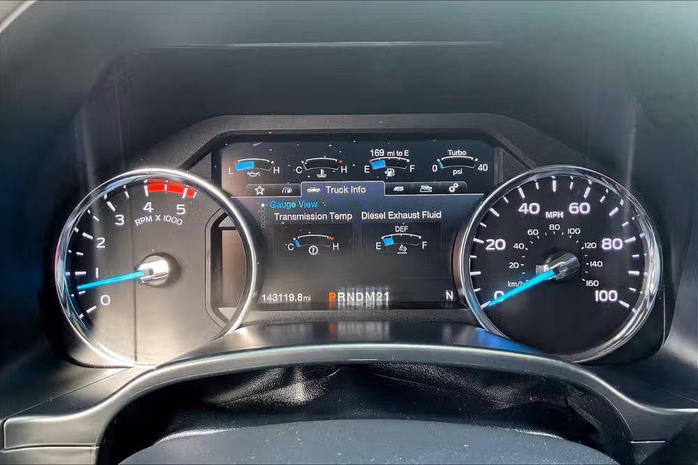 2019 Ford F-250 Super Duty Lariat Image 18