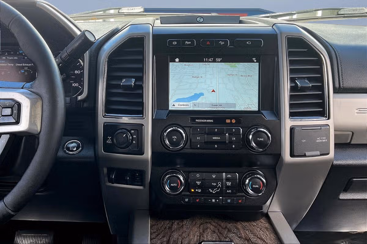 2019 Ford F-250 Super Duty Lariat Image 5
