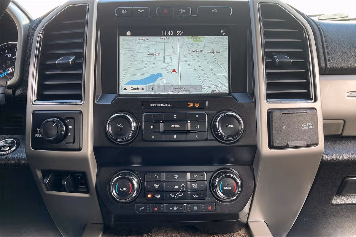 2019 Ford F-250 Super Duty Lariat Image 29