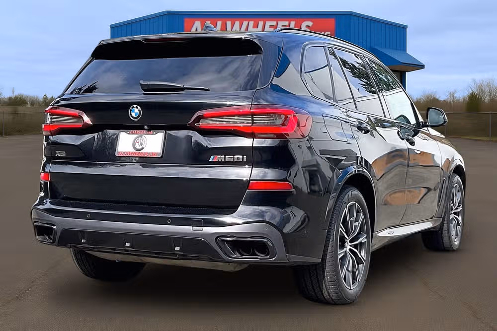 2020 BMW X5 M50i xDrive Image 12