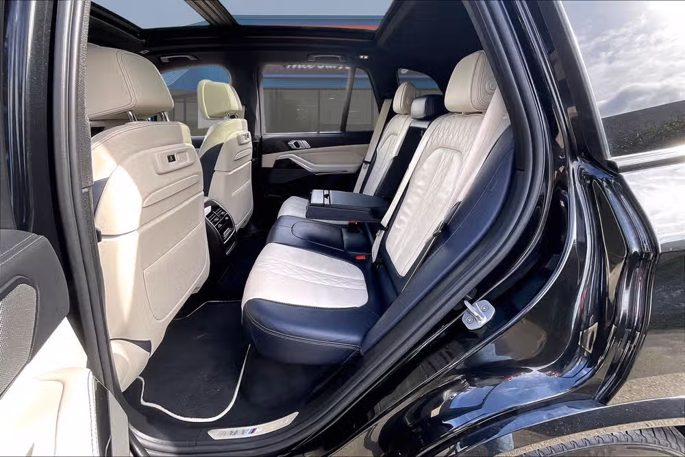 2020 BMW X5 M50i xDrive Image 25