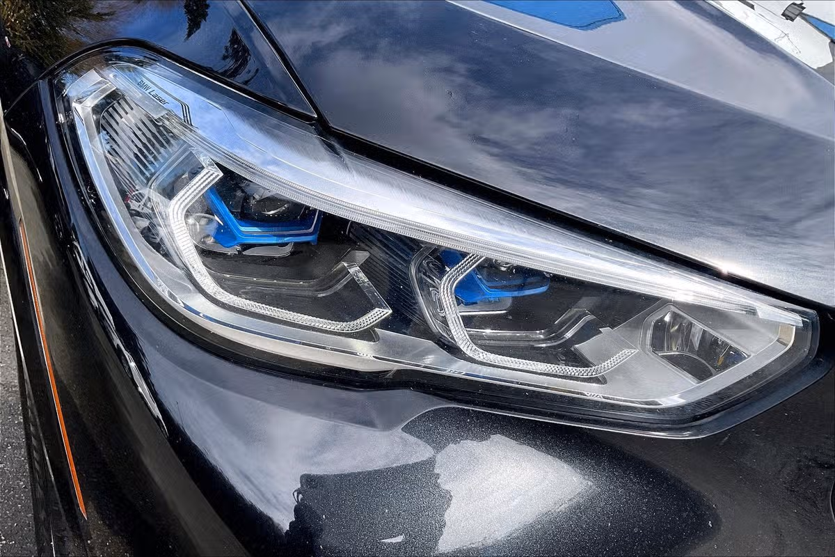 2020 BMW X5 M50i xDrive Image 28