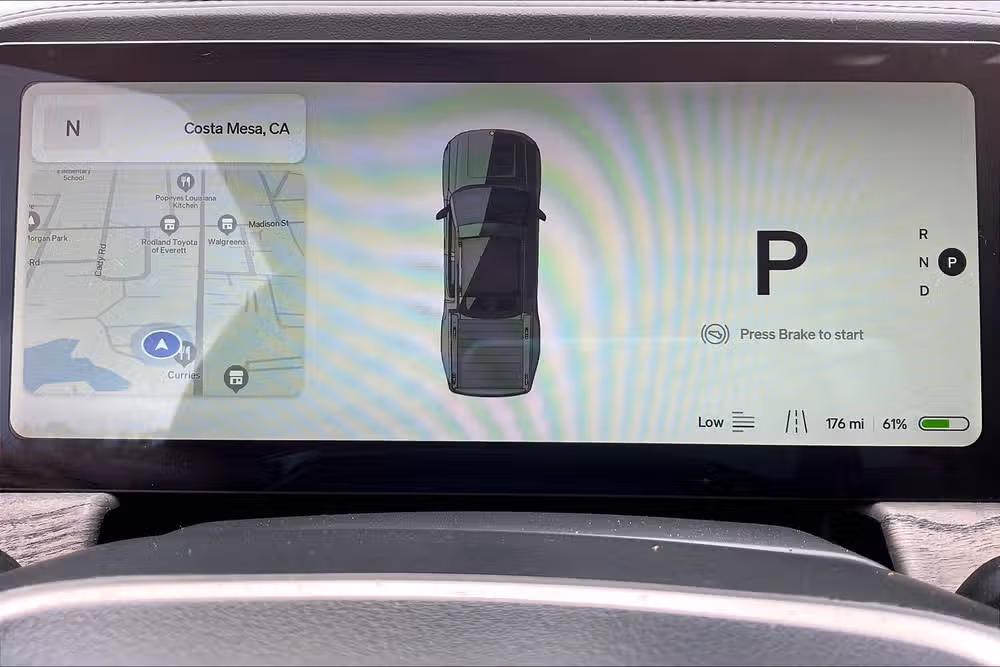 2022 Rivian R1T Adventure Image 18
