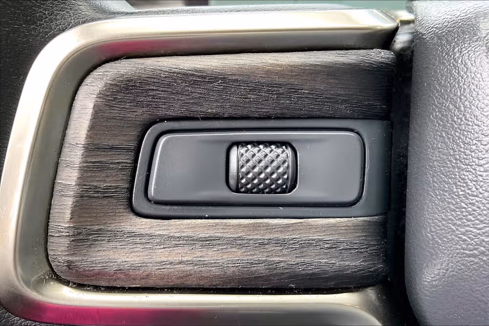2022 Rivian R1T Adventure Image 16